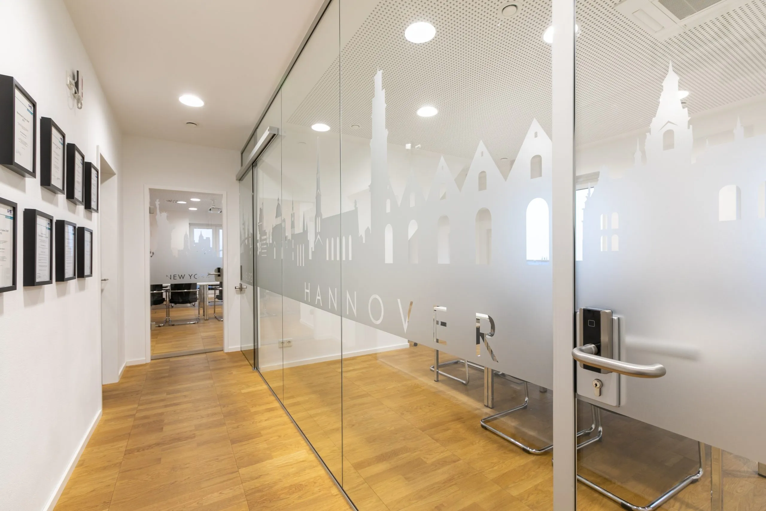 AMNAU GmbH Büro - IT-Dienstleister Hannover AMNAU Büroraum in Hannover